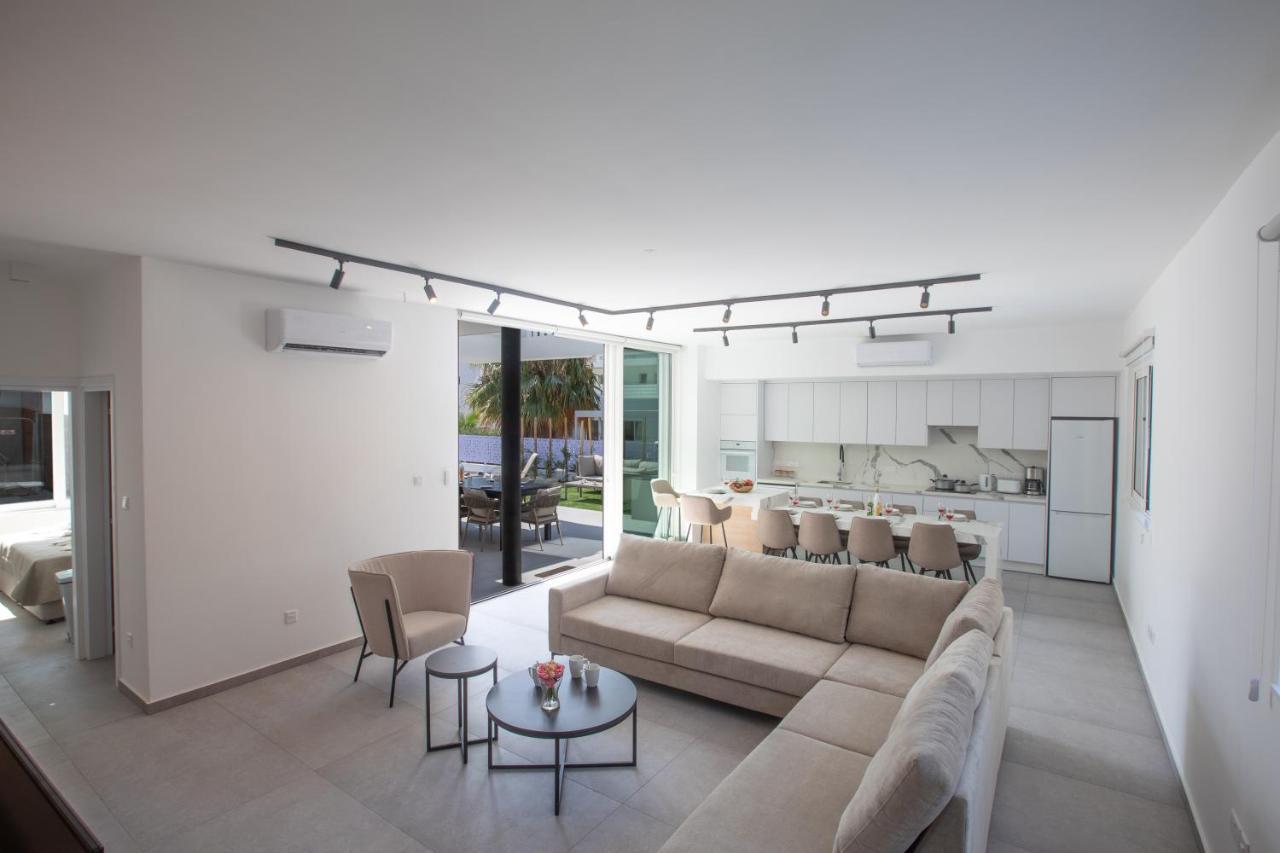 Kube Luxury Villas Ajia Napa Zewnętrze zdjęcie